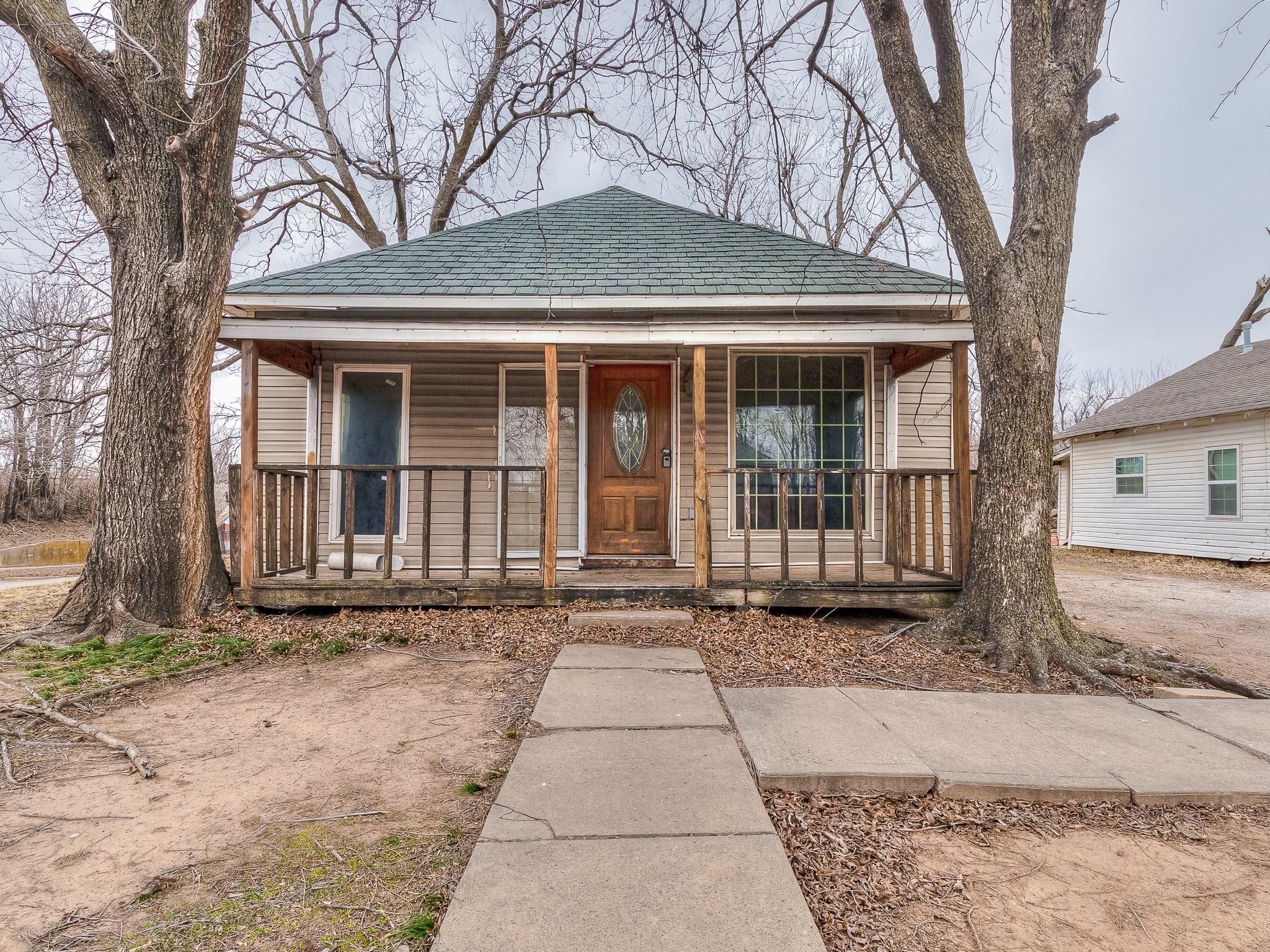 Property main image
